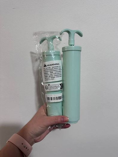 Manual Vacuum Storage Bag Hand Pump | Mint Green (Brand New)