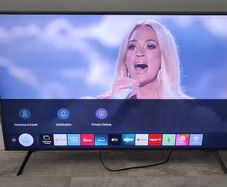 Samsung 43" UHD 4K HDR Smart Tv, Wifi, Lan, Usb, Saorview