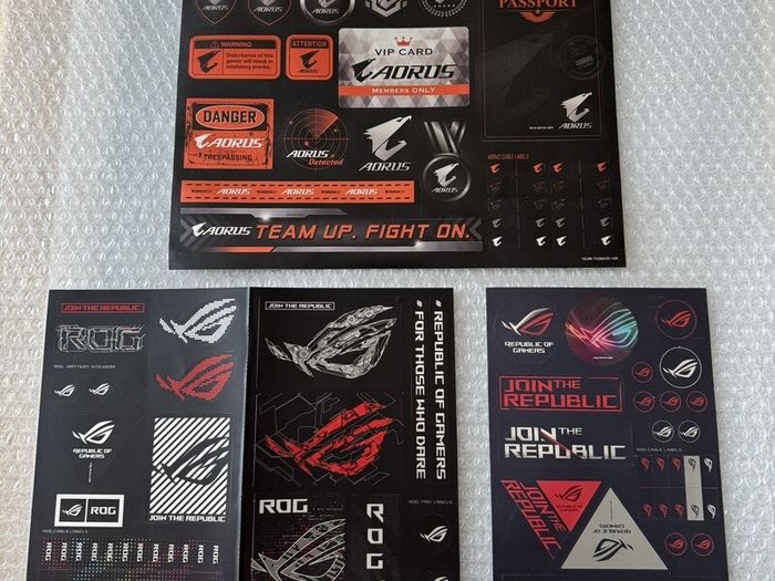 ASUS ROG Republic Of Gamers and Aorus, set of Sticker