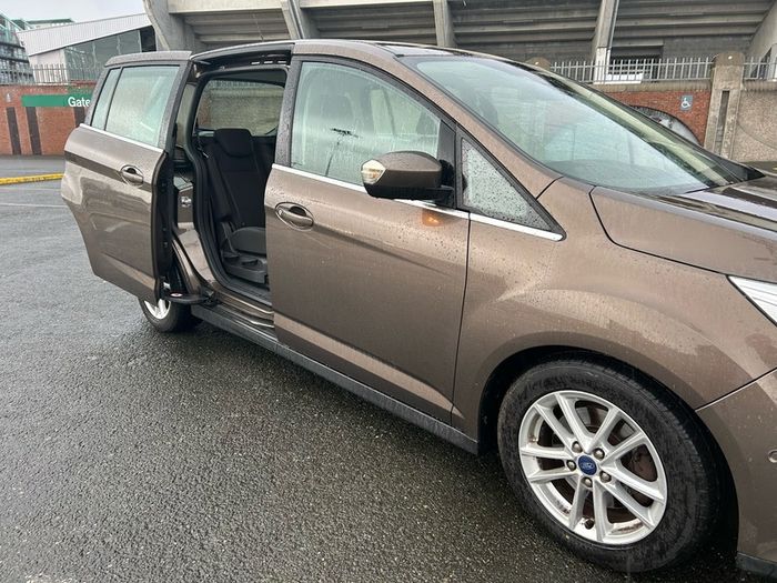 2016 Ford Grand C-max 7 seater
