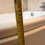 P shaped bathtub and shower screen Image 2