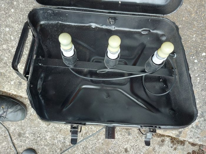 Not too sure what this is, looks like some sort of DRY ICE FOG Light Box