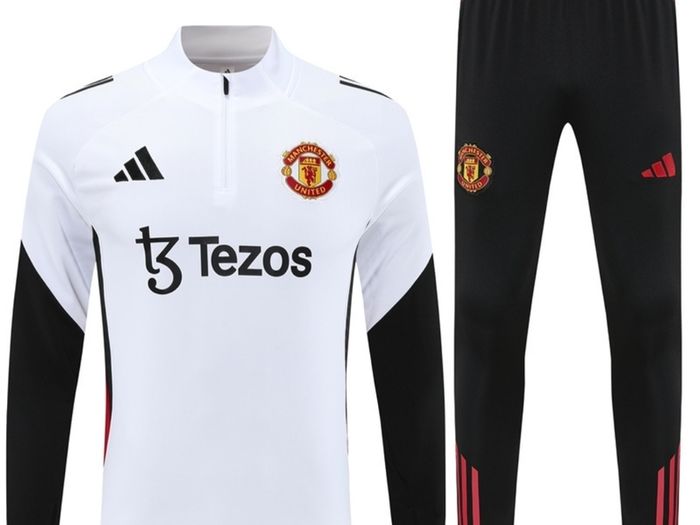 manchester united tracksuit