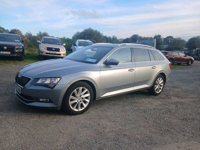 Skoda superb estate