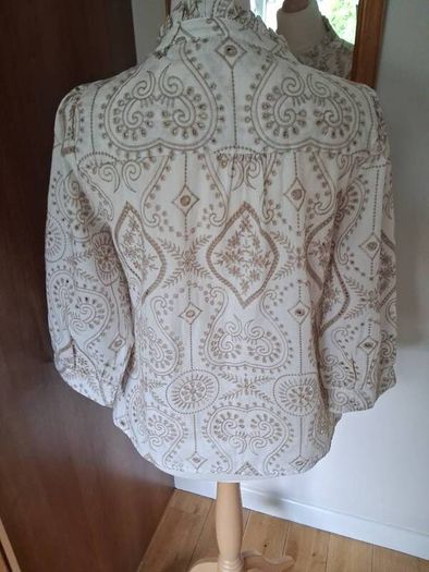 Beautiful New Smashed Lemon Embroidery Anglaise Top Size 10