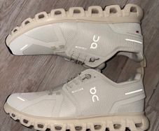 On cloud 6 waterproof mens trainers UK9 EU43 Brand new