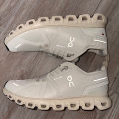 On cloud 6 waterproof mens trainers UK9 EU43 Brand new