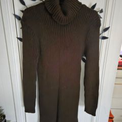 womans turtle neck jumper dress in great condition