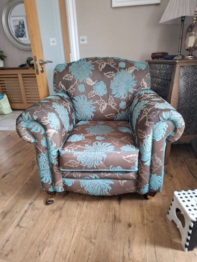 sofa 3, 2 and 1 seater sofa