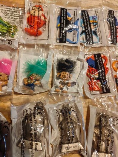 Trolls Simpsons Star wars cereal surprise toys 1990's rare