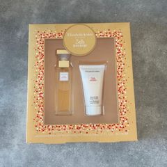 Elizabeth Arden 5th Avenue giftset