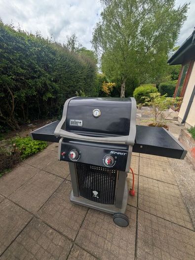 Weber Spirit E210 Classic BBQ