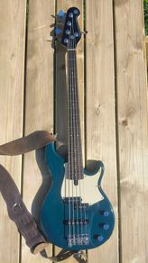 yamaha 5 string bass