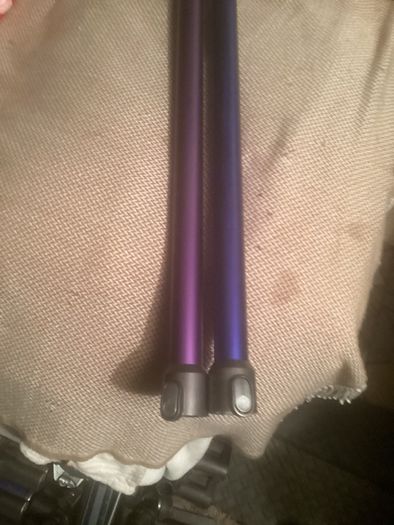 Dyson    V6.  Wand flexi