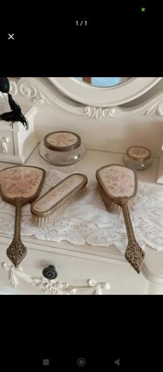 Dressing table vanity set