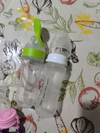 baby feeding equipment