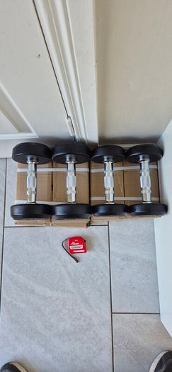 2xbrand new sets of dumbbells