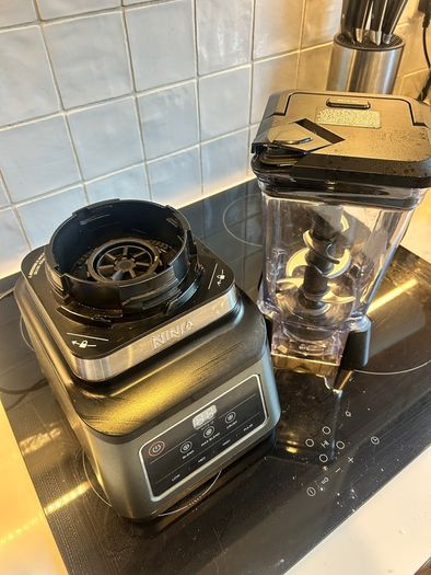 Ninja Professional Plus Blender with auto IQ