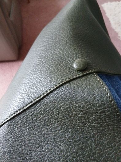 Shoulder Bag (New)