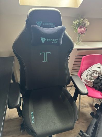secret lab titan chair