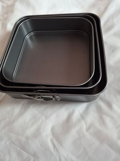 Cake Tins set of three