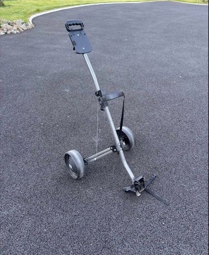 golf bag with trolly