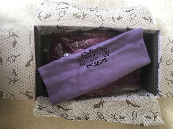 WEDGES - (NEW) Lulu Guinness Raphaella Wedge Sandals. Size 5