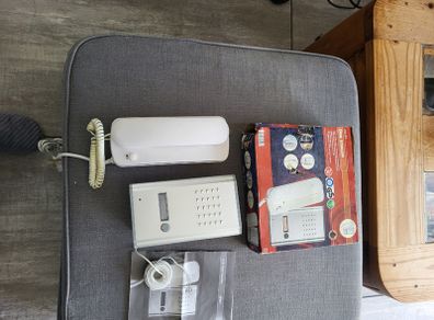 Door intercom