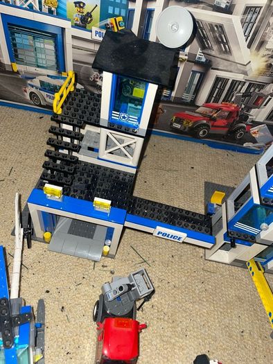 Lego City 60141 Police Station