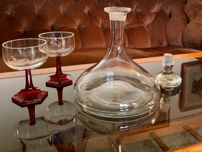 Vintage Full Bodied Red Wine Glass Decanter Original Stopper