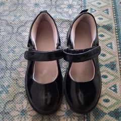kids school shoes
