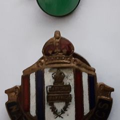 two vintage collectable brooches,AC