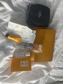 Ethiad aqua de parma travel set