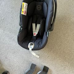 CYBEX Cloud Z Car Seat and Isofix Base