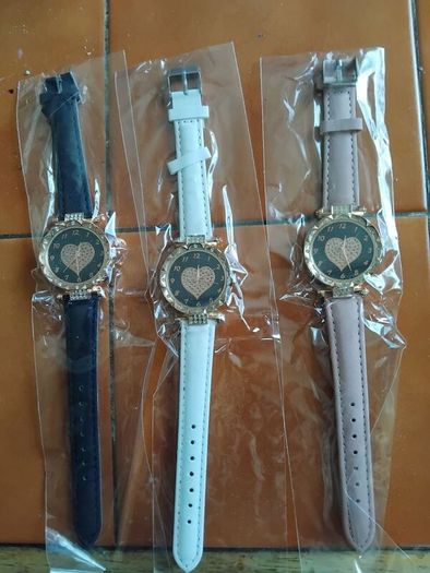 New Womens Watches With Rhinestone Heart