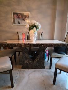 Kitchen Table & Chairs