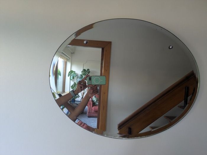 Oval mirror