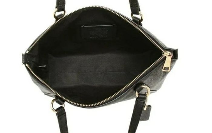 Coach Kelsie Satchel  in Pebble Leather Crossbody Bag Medium Size, colour black, cards, dust bag included.