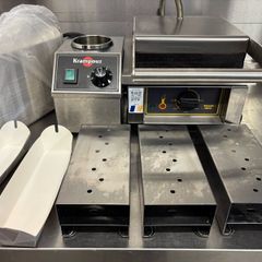 Lolly waffle maker and accessories