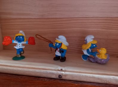 Original Vintage Smurf Figurines / SMURF HOUSE IS SOLD