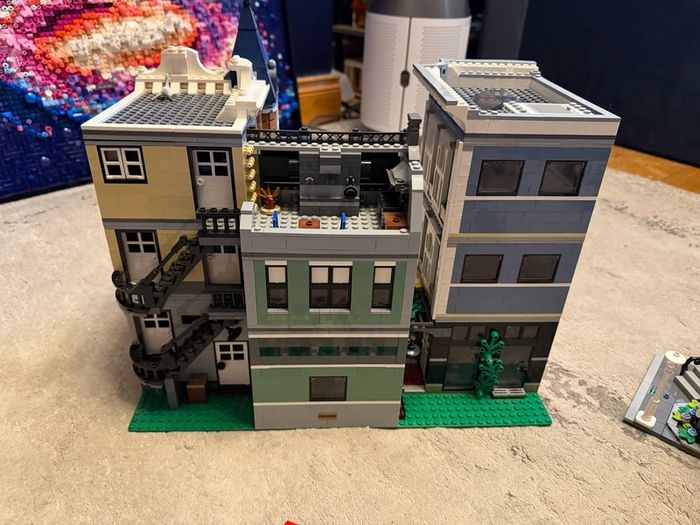 lego assembly square modular 10255