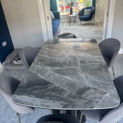 Kitchen table
