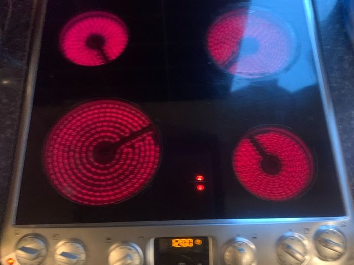 Cooker for sale