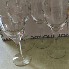Waterford Crystal John Rocha Geo White Wine Glass 21 x 7.5 cm. 4 in total at 55.00 euro each. or all set of 4 one lot for   200.00 euro .