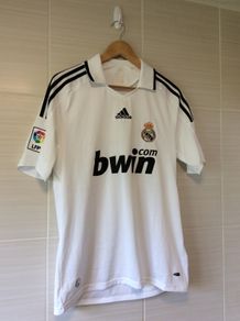 Real Madrid Jersey. Official Adidas Mens Home Jersey Season 2008-2009. Original From The Time. Not A Modern Day Remake.