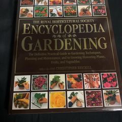 The Royal Horticultural Society Encyclopedia Of Gardening- Christopher Brickell