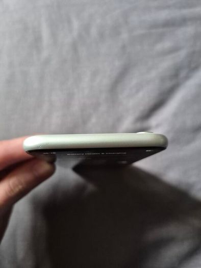 iPhone Xr White 128GB Unlocked
