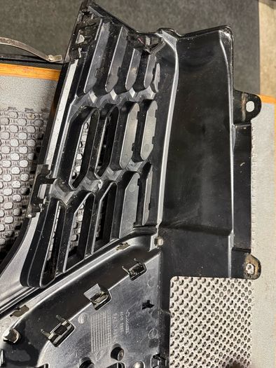 Nissan Qashqai j10 front grille
