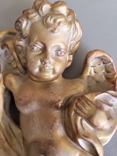 Angel cherub