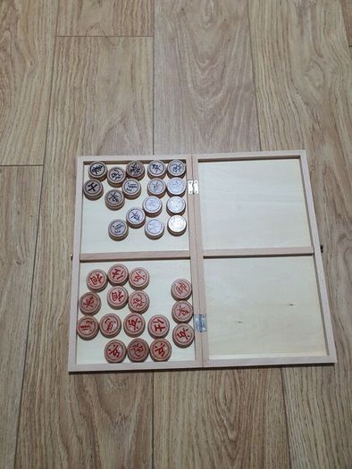 Chinese chess foldable for travel and instructions